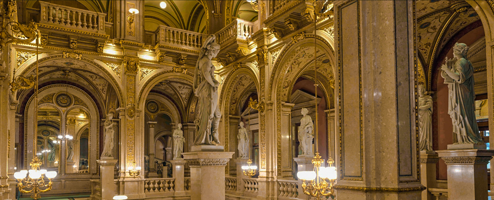 Vienna_State_Opera_Foyer-2